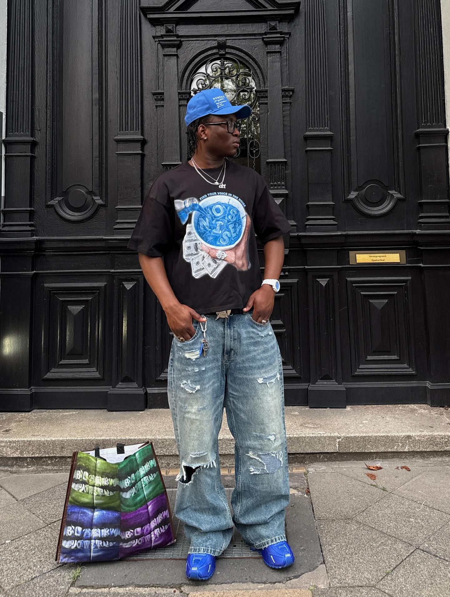 Boxy Oversized T-shirt "Cheers to Money" - Image 5