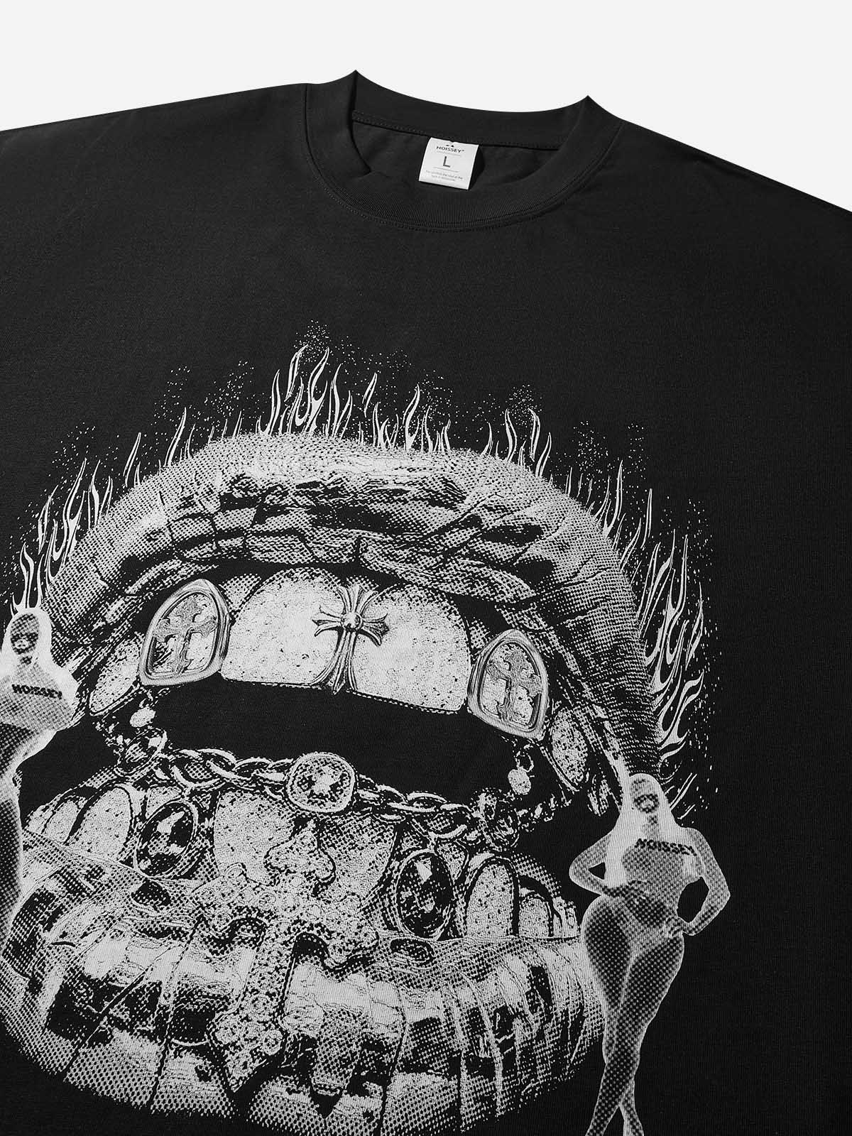 Boxy oversized T-shirt with Black-and-White Negative Burning Lips Print - Image 5