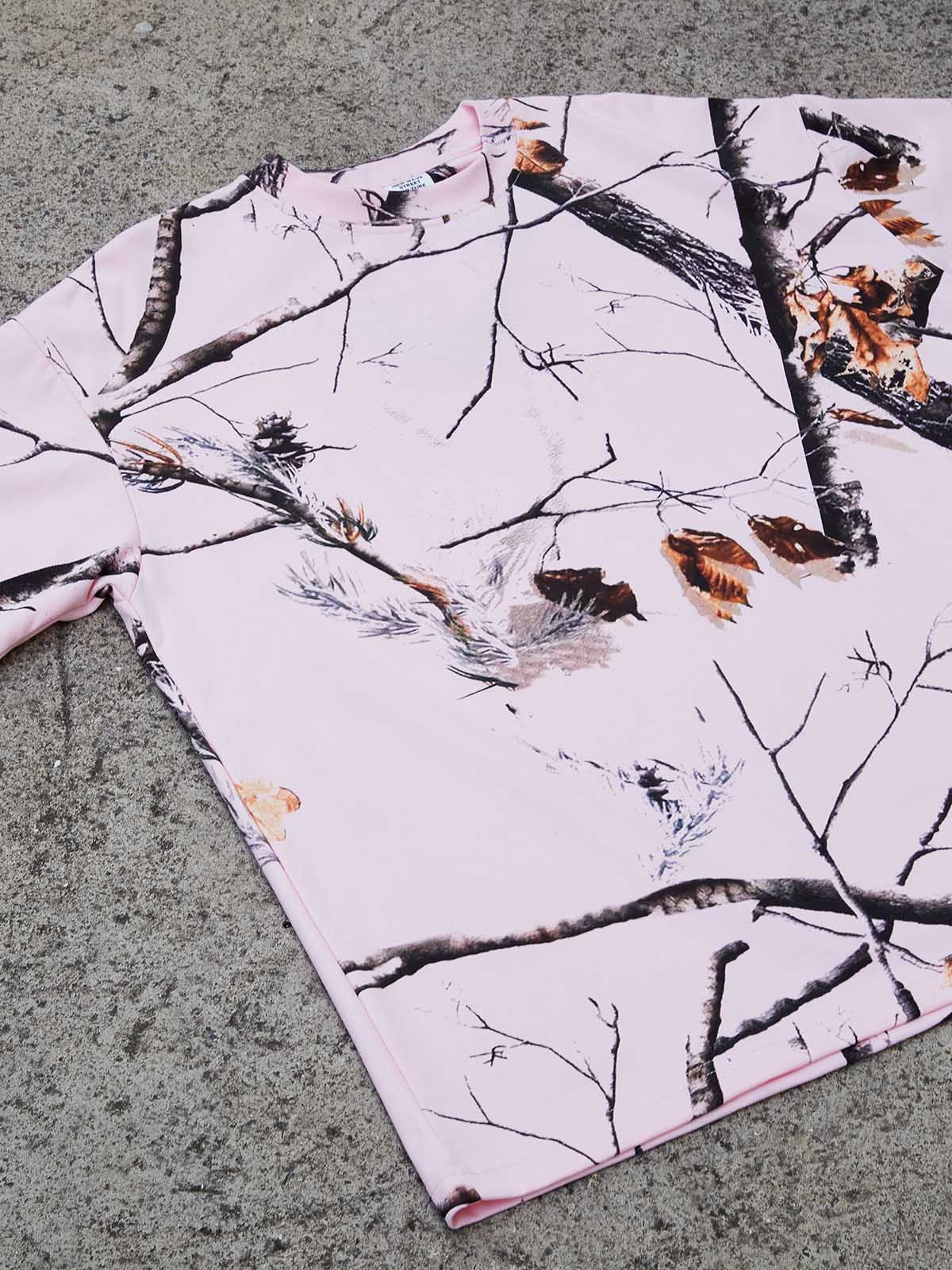 Faith Over Fear Pink Tree Pattern Print T-shirt - Image 5