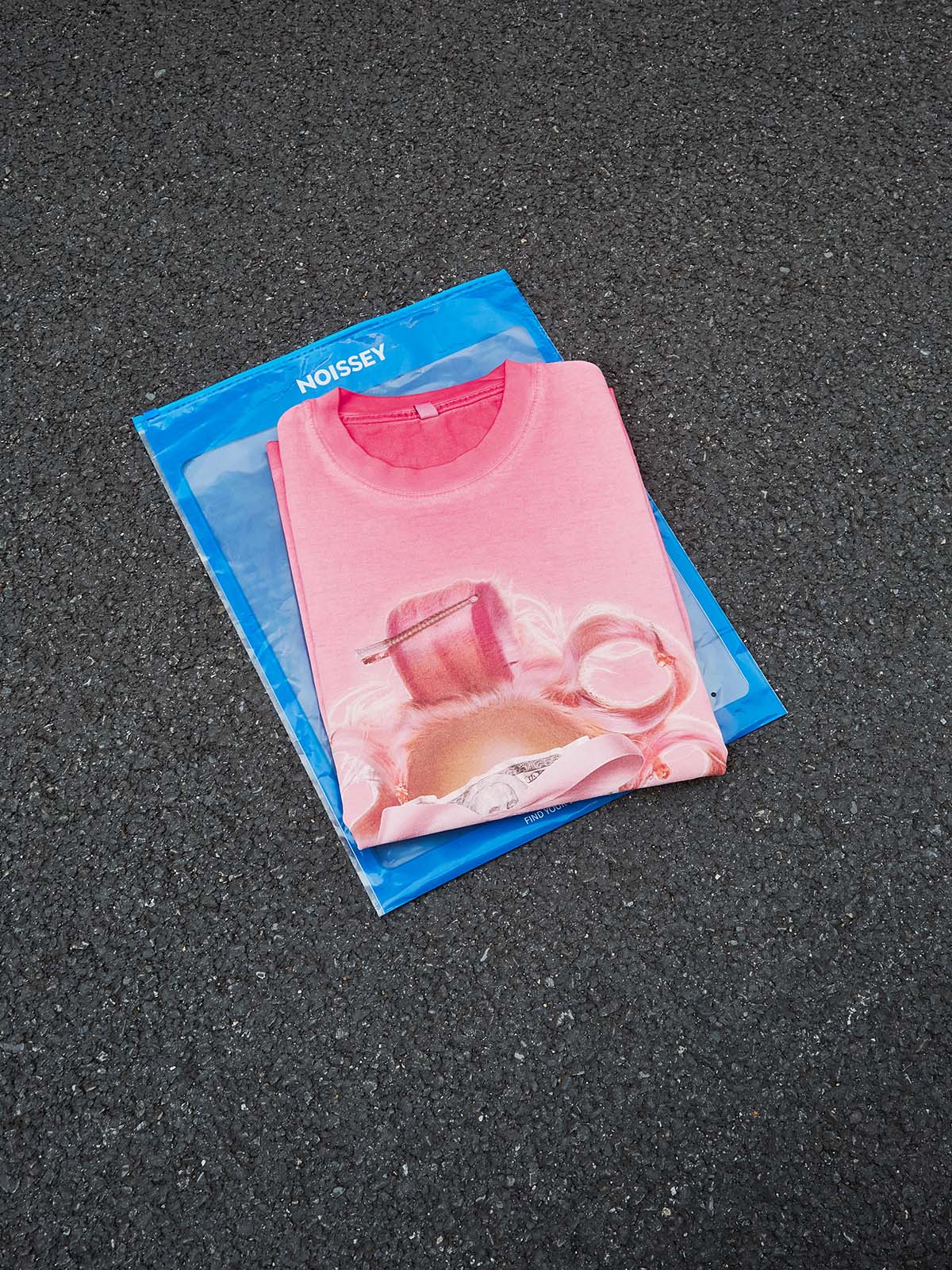 Girl and Her Curling Iron Pink Wash Print T-shirt - Image 7