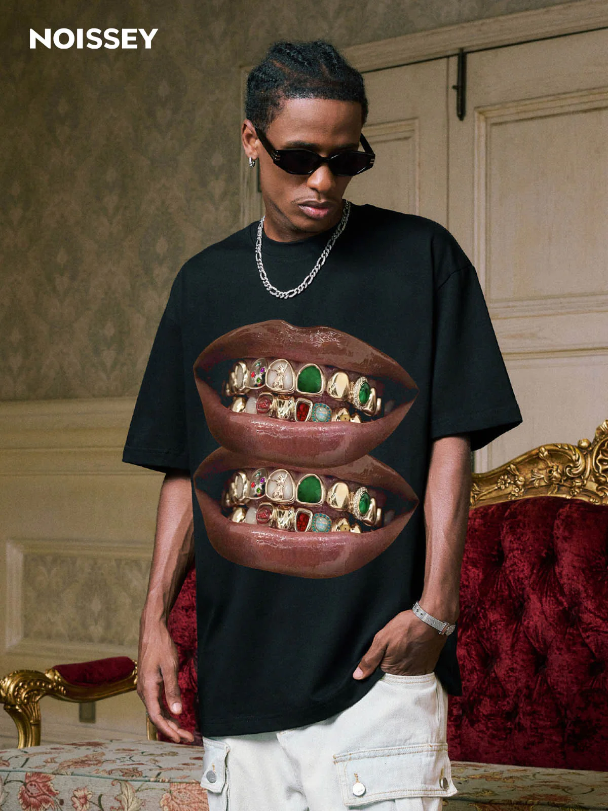 Gold & Jade Unique Grills Lip Print white&black T-Shirt - Image 4