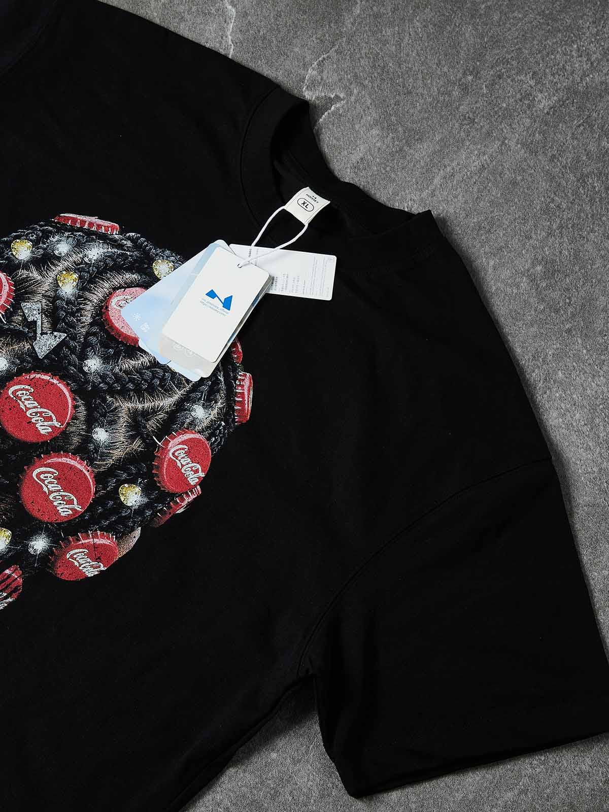 NOISSEY "BOTTLE CAP BRAIDS" POP ART - SHIMMERING OVERSIZED TEE - Image 7