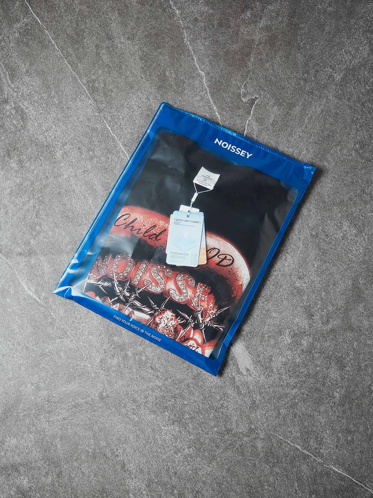 NOISSEY "CHILD OF GOD" GRILLS PRINT - RED LIPS OVERSIZED TEE - Image 9