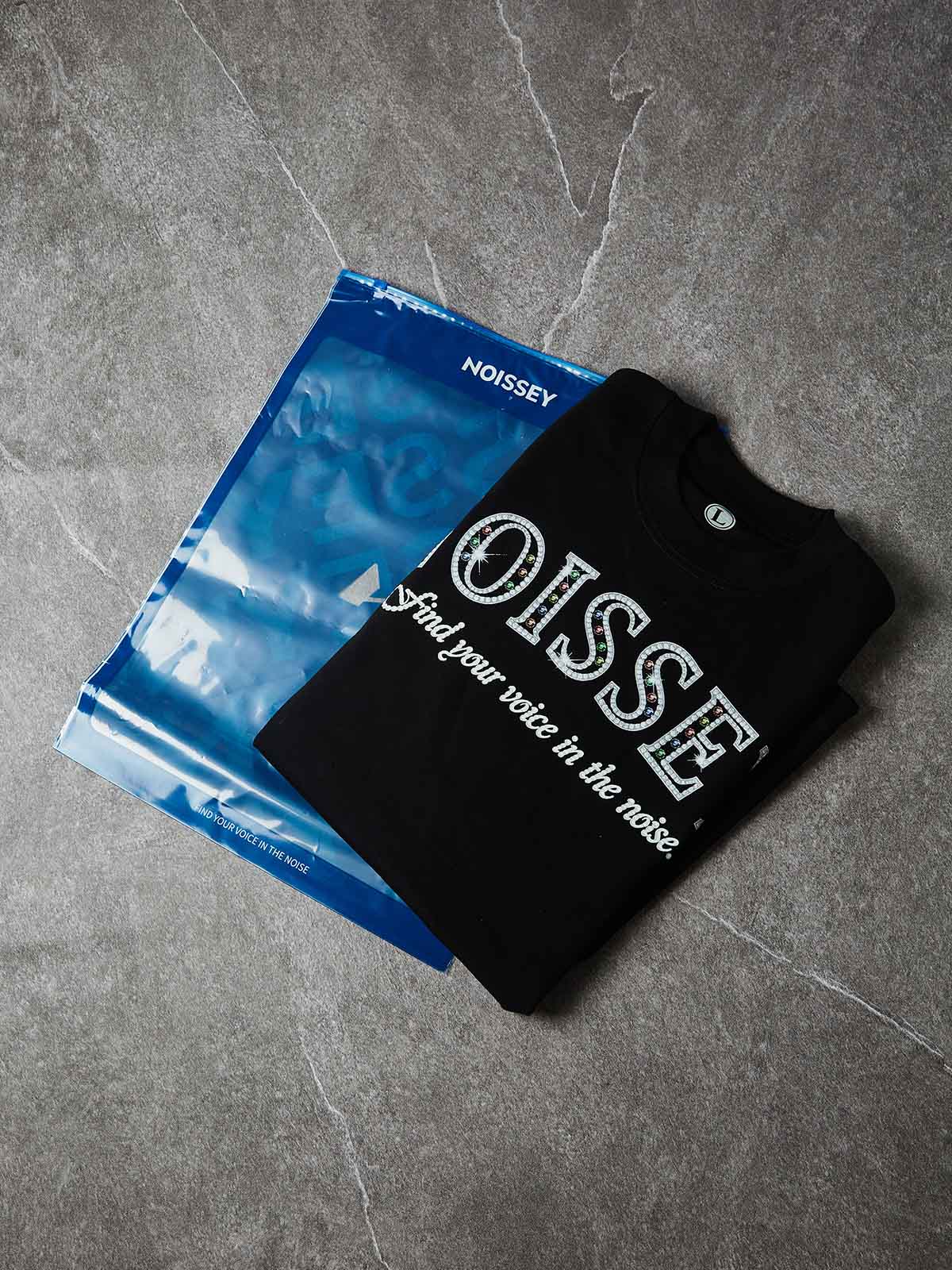 NOISSEY "CHROMA DIAMOND" LOGO OVERSIZED STATEMENT TEE - Image 8