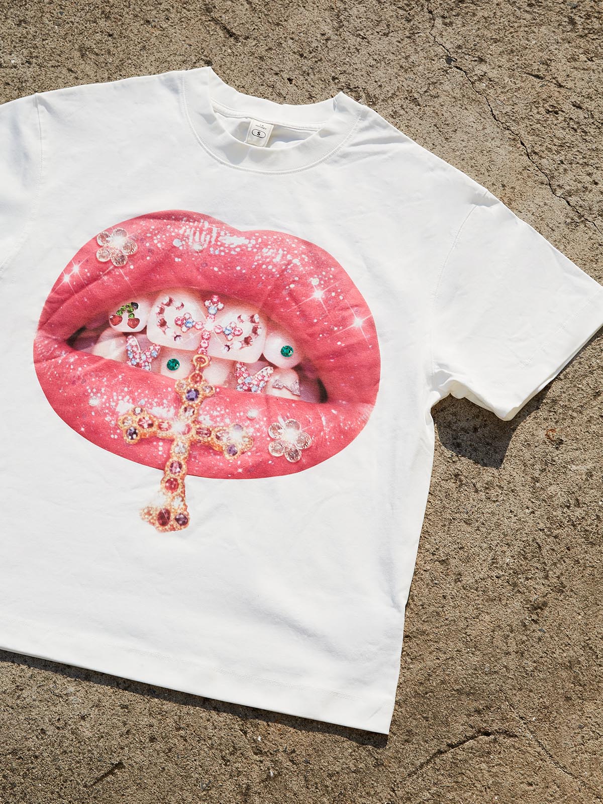 NOISSEY Y2K Grillz Tee - Rhinestone Graphic & Cool Touch Fabric - Image 7