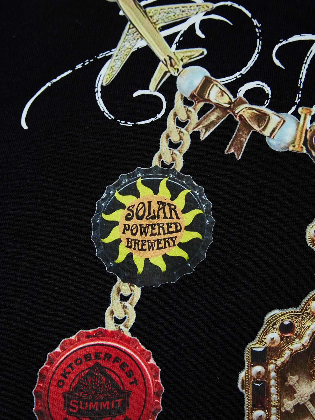 Noissey Original Necklace Graphic Print T-shirt - Image 6
