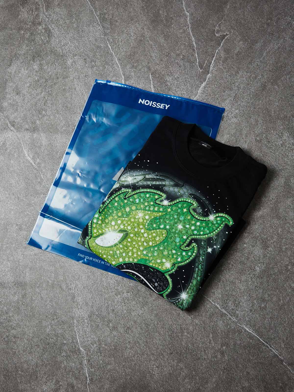 NOISSEY "Run Forever" Green Flame Crystal Figure Boxy Heavyweight Tee - Onyx Black - Image 7