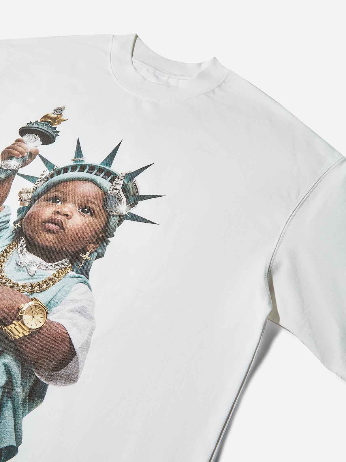 Statue of Liberty Kid Street Art Print T-Shirt - Image 5