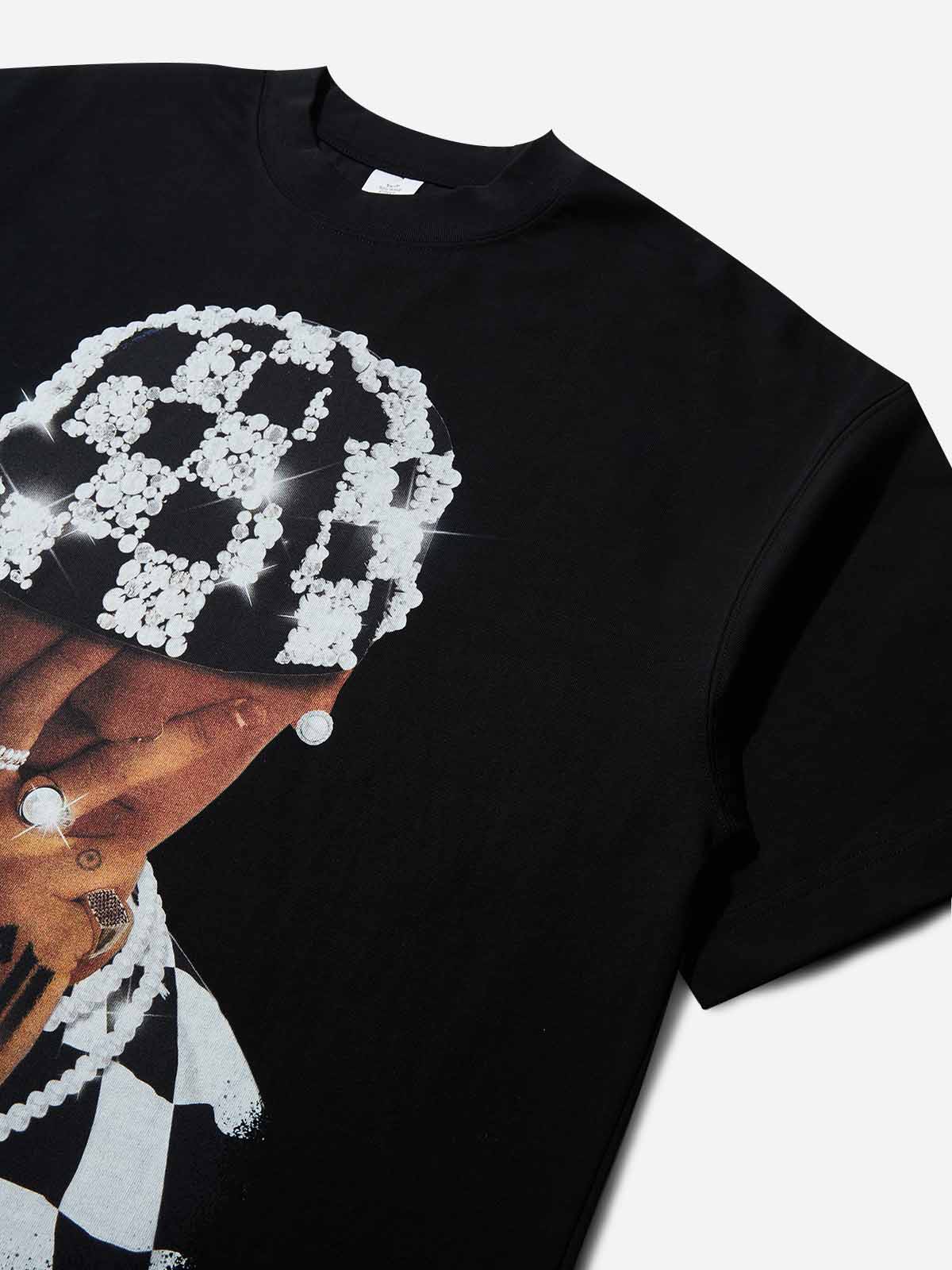 Wearing black and white checkered pearl beanie boy print T-shirt - Image 6